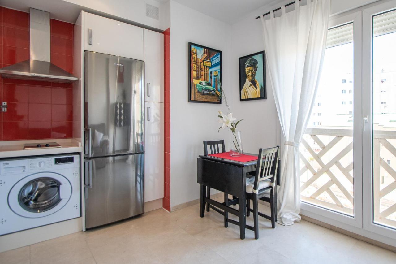 Studio Fenizia Cadiz Apartment Luaran gambar