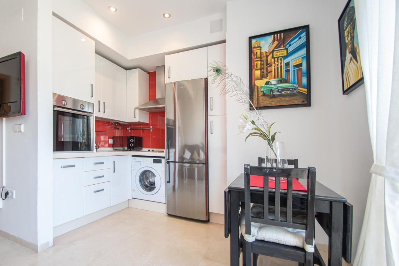 Studio Fenizia Cadiz Apartment Luaran gambar