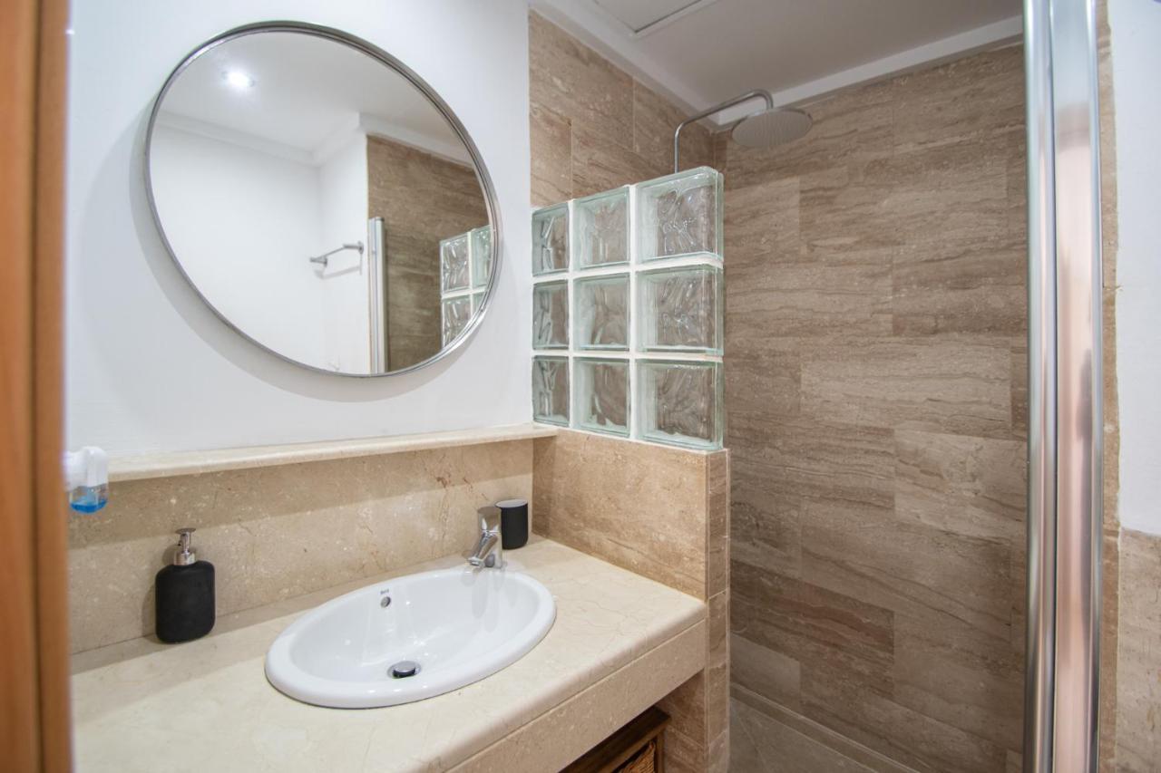 Studio Fenizia Cadiz Apartment Luaran gambar