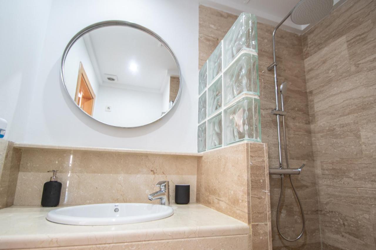 Studio Fenizia Cadiz Apartment Luaran gambar